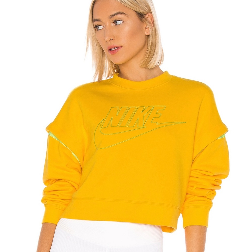 Nike cropped sweater, sleeves are detachable. Size small